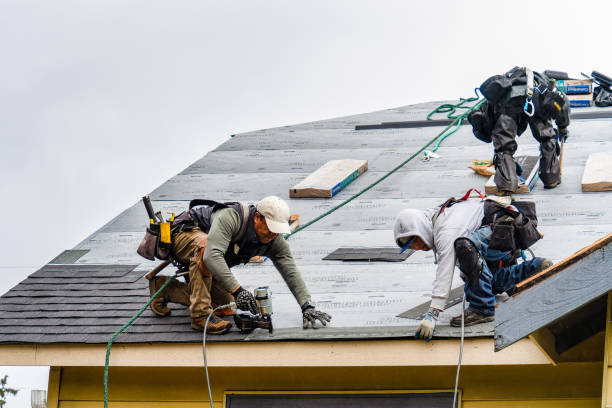 Professional Gutter Installation technician working in Kosciusko, MS